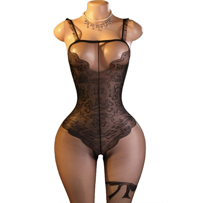 Lingerie - 1 x ชุดบอดี้สูทลูกไม้สีดำสุดเย้ายวน—ออกแบบสำหรับผู้หญิง—โดดเด่นด้วยดีไซน์โปร่งแสงและดีเทลเว้าช่วงตัว พร้อมเสน่ห์แบบชุดชั้นในสุดเอ็กโซติก