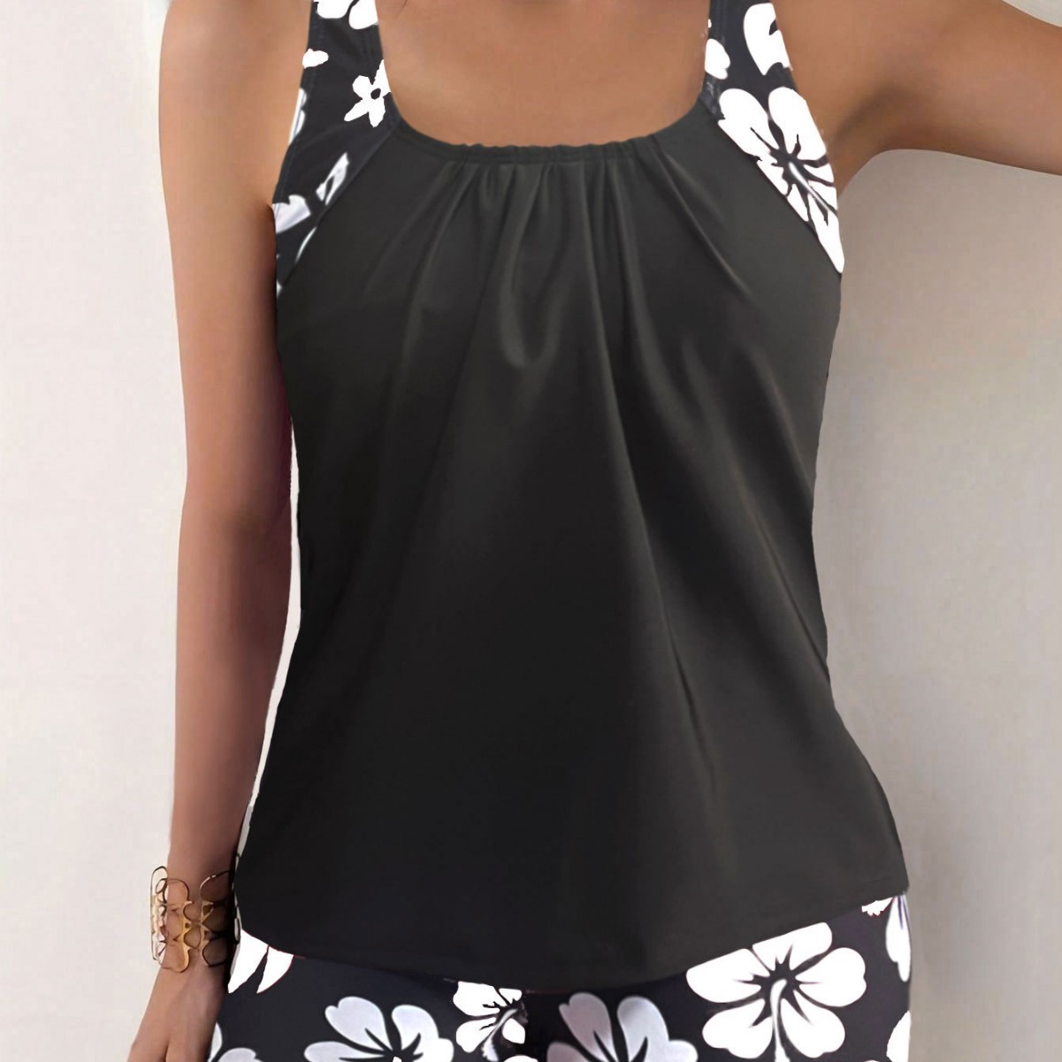 ชุดว่ายน้ำผู้หญิงแบบ Tankini พ - Tops บทวิจารณ์และราคา