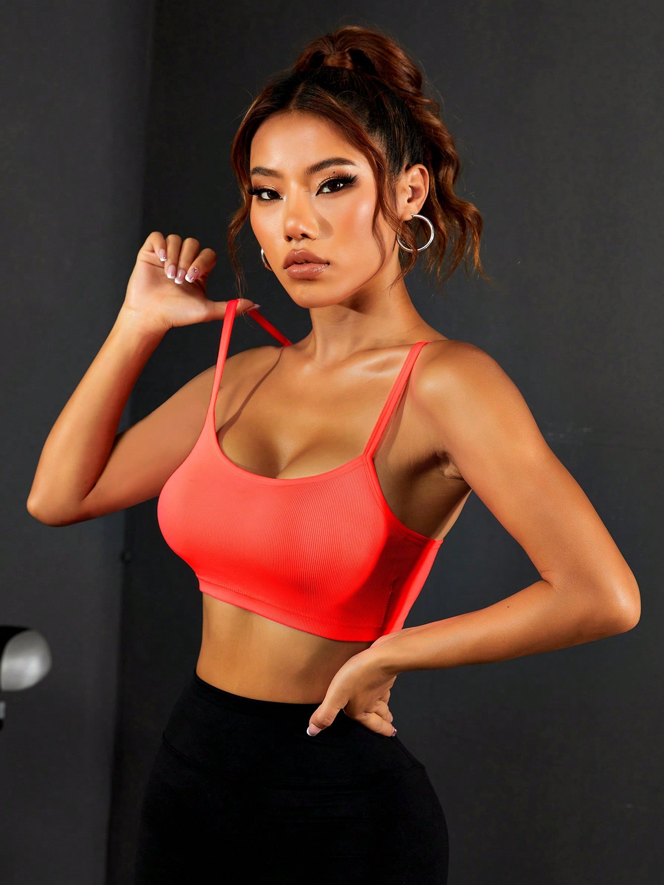 เสื้อชั้นในกีฬาผู้หญิงแบบมีสาย - Seamless Ribbed Workout Tank Top บทวิจารณ์และราคา